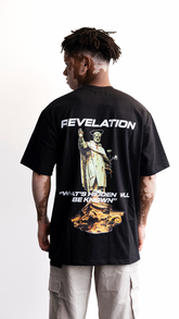 CAMISETA NEGRA OVERSIZE REVELATION