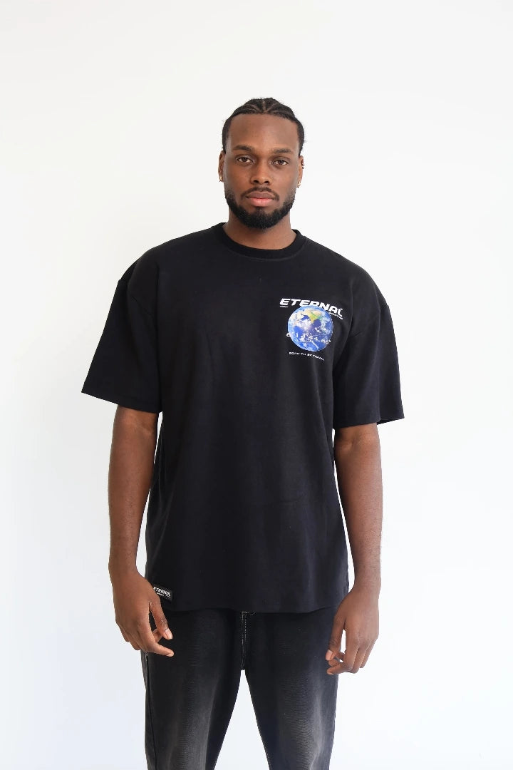 Camiseta Negra Oversize The World
