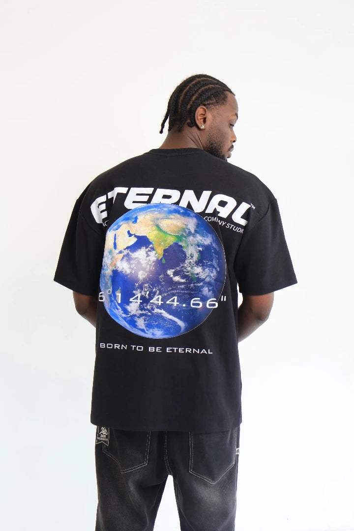 Camiseta Negra Oversize The World